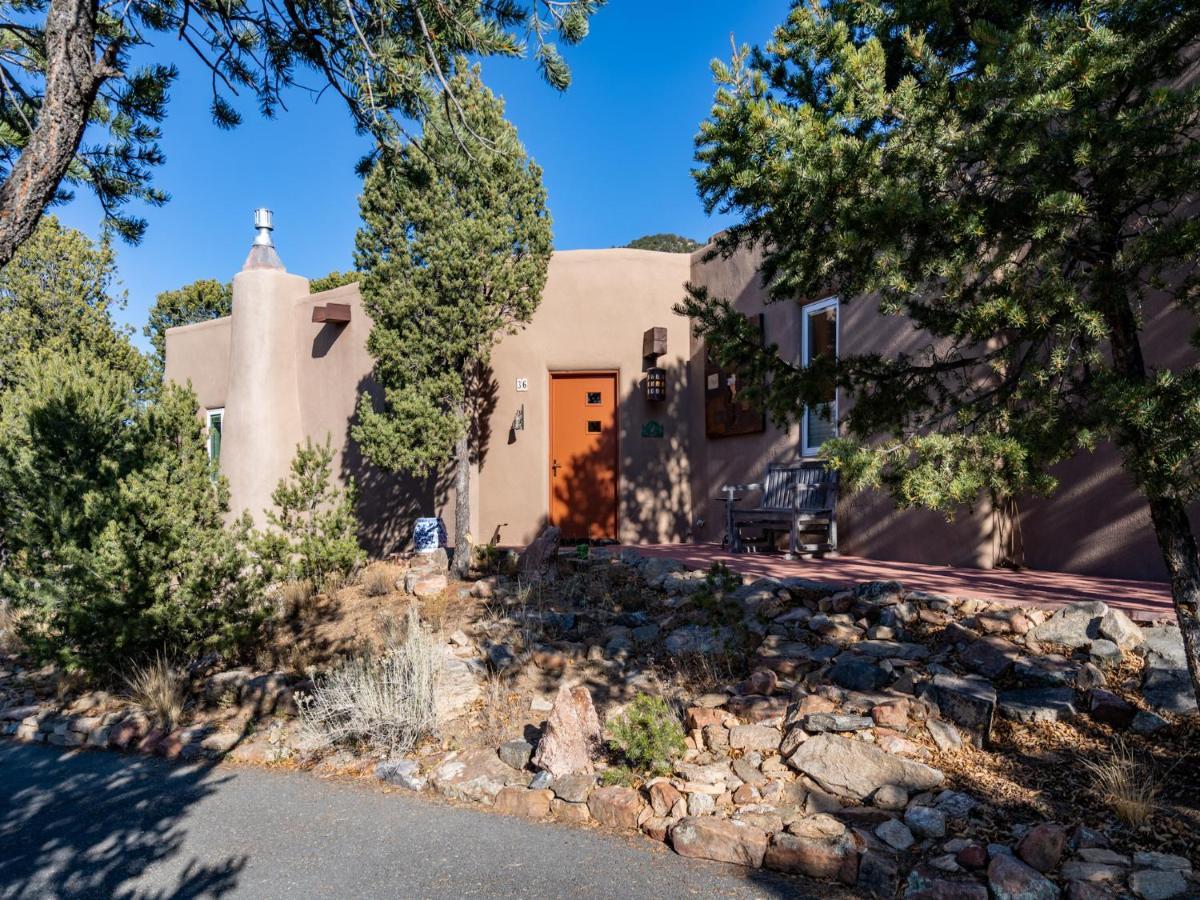 Puesta De Sol, 1 Bedroom, Sleeps 2 Santa Fe Exterior photo